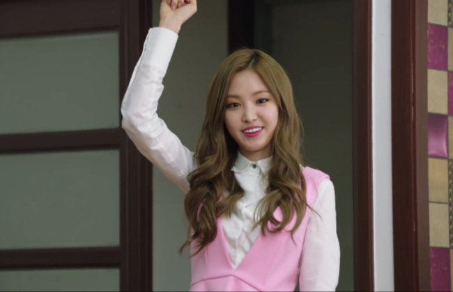 MinJae, Solar of MAMAMOO - Star MV