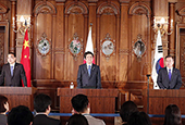 Remarks by President Moon Jae-in at the Joint Press Conference Following the 7th Korea-Japan-China Summit